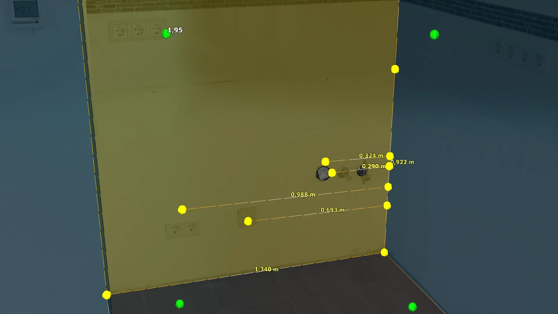 3D-Scan einer Badezimmerwand mit automatischen Maßangaben in Metern
